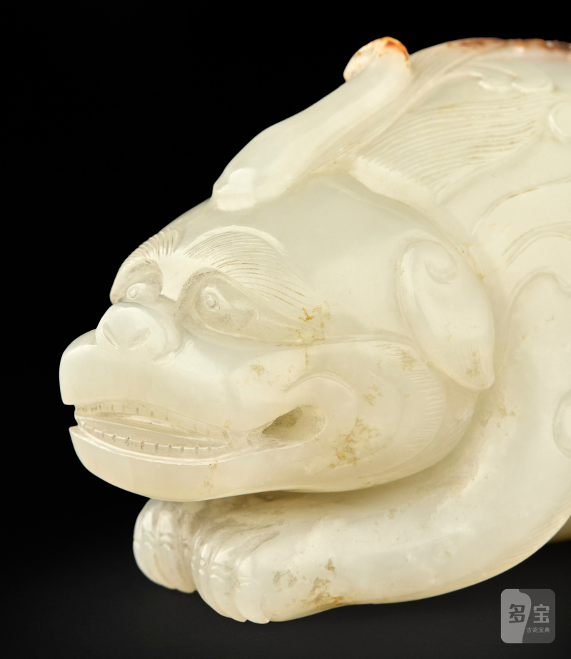 QILIN EN JADE CÉLADON PÂLE ET ROUILLE  CHINE, DYNASTIE QING (1644-1911) - 图5